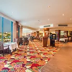 אתר נופש Grand Excelsior Floriana
