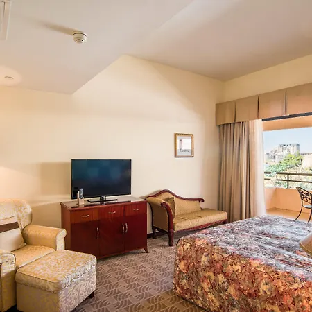 אתר נופש Grand Excelsior