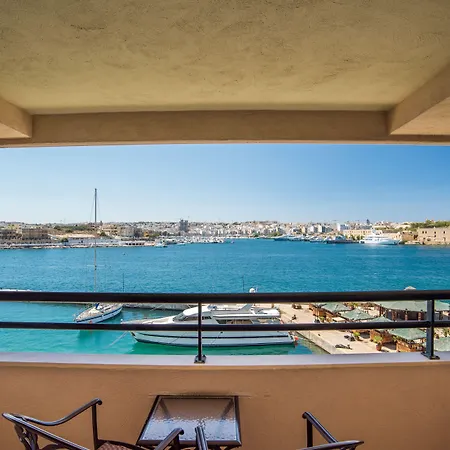 グランド エクセシオール