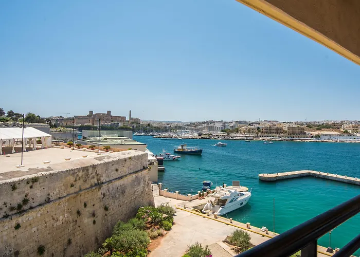 Üdülőközpont Grand Excelsior