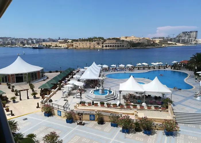 Üdülőközpont Grand Excelsior 5*